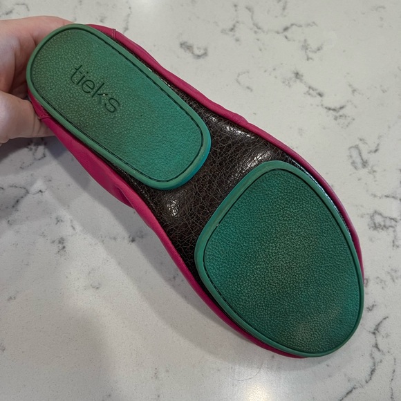 Fuchsia Tieks - Picture 5 of 9